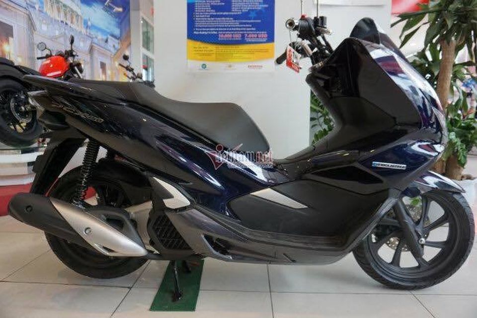 Lo tồn kho lớn, đại lý bán rẻ hàng loạt xe ga thấp hơn giá niêm yết - 1 Lo tồn kho lớn, đại lý bán rẻ hàng loạt xe ga thấp hơn giá niêm yết - 1