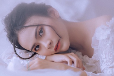 Nữ sinh 10x biết 2 ngoại ngữ, xinh đẹp như "bông hồng lai" Thái Lan