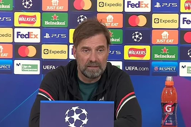 HLV Jurgen Klopp thận trọng trước cuộc tái đấu Villarreal