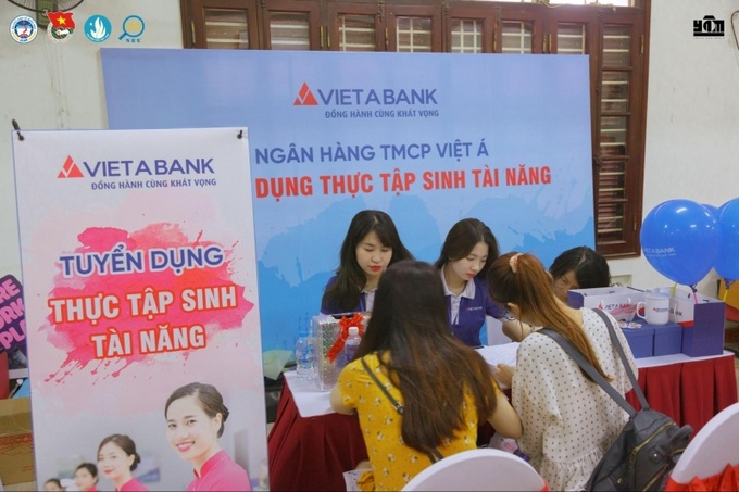Khu vực tuyển dụng thực tập sinh tài năng.