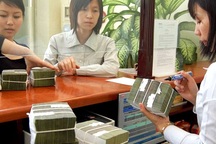 Sàng lọc ngân hàng: “Cá nhỏ” chưa chắc đã chết