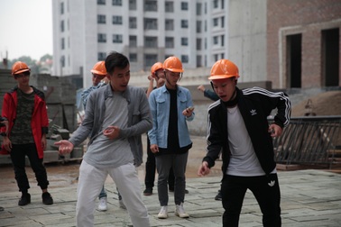 Thú vị với màn xin lỗi vợ “đắt giá”