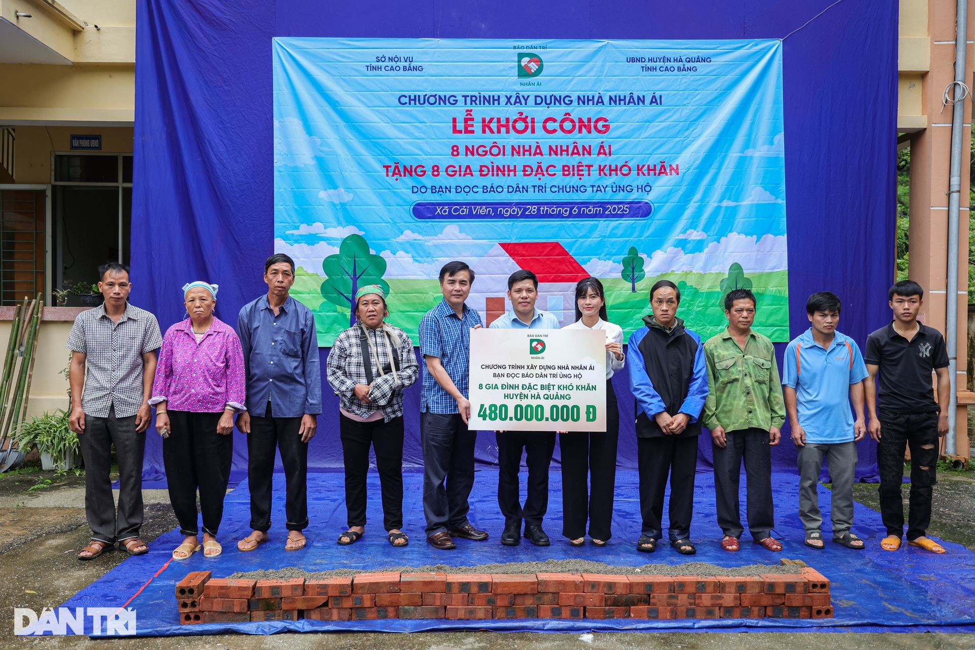 Khởi công đồng loạt 44 nhà Nhân ái, giúp người dân an cư lạc nghiệp - 3