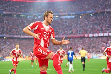 Harry Kane tỏa sáng, Bayern Munich thắng đậm Hamburg tại Bundesliga