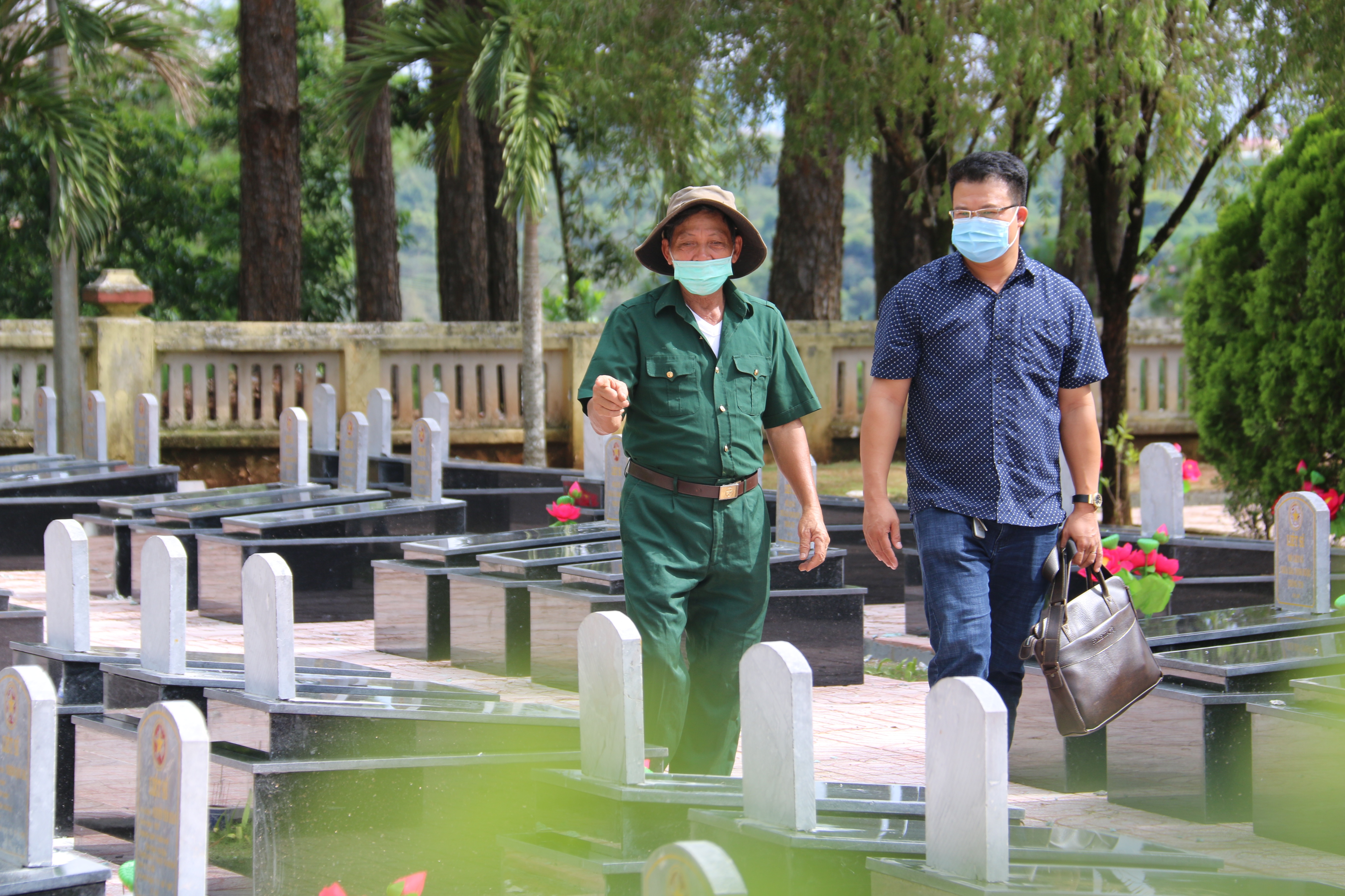 Còn sống ngày nào, tôi vẫn ở đây để canh giấc ngủ cho anh em... - 1 Còn sống ngày nào, tôi vẫn ở đây để canh giấc ngủ cho anh em... - 1