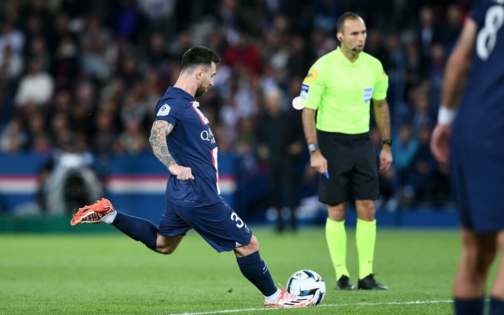 Messi và Mbappe lập công giúp PSG thắng kịch tính Nice - 1 Messi và Mbappe lập công giúp PSG thắng kịch tính Nice - 1