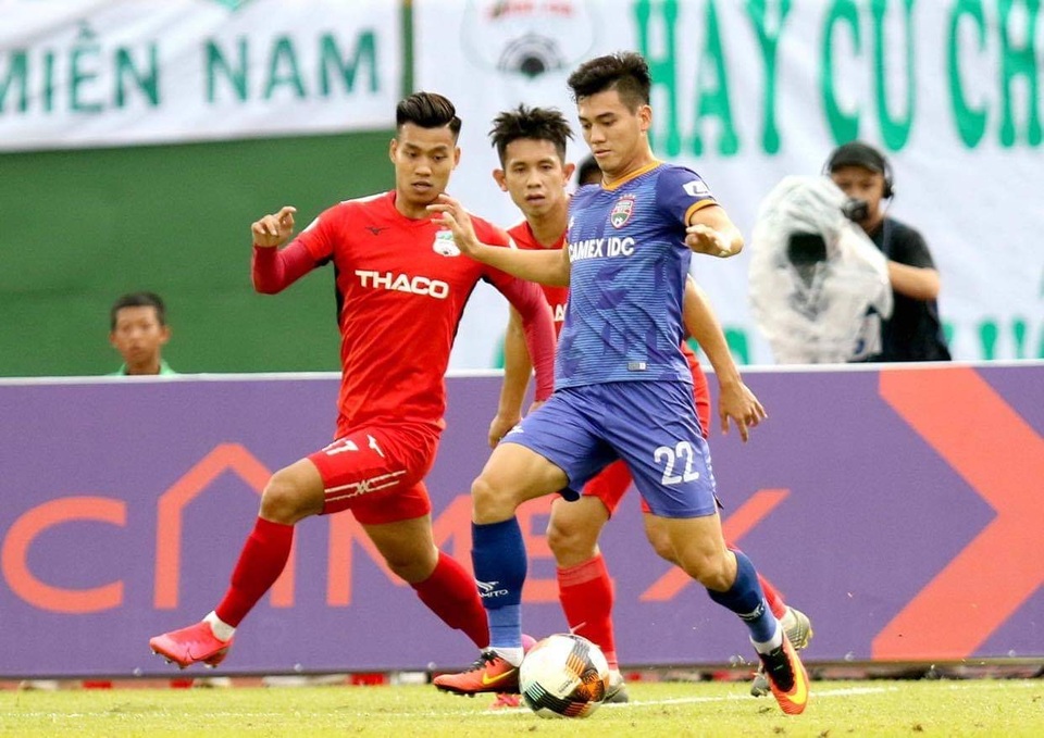 Dàn tuyển thủ quốc gia so tài ở tứ kết cúp quốc gia - 1 Dàn tuyển thủ quốc gia so tài ở tứ kết cúp quốc gia - 1