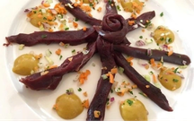 Gỏi tim chim hải âu - Món ăn gây nhiều tranh cãi nhất vì sự tàn bạo