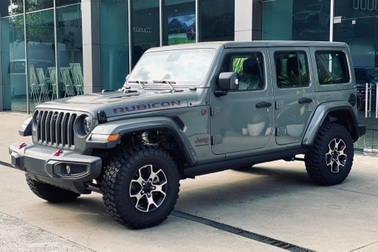 Bộ đôi xe địa hình Mỹ “xả kho”, giảm giá hơn 2 tỷ đồng tại Việt Nam