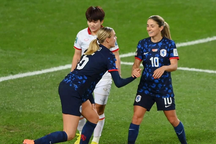 Phản ứng của CĐV châu Á khi tuyển nữ Việt Nam thua đậm Hà Lan