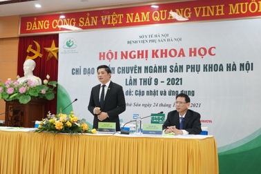 Chuyên gia phát sợ bà bầu uống 4 quả dừa, 3 lít nước vì sợ cạn ối