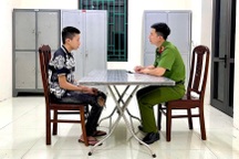 Hai nhóm thanh thiếu niên mang hung khí, vỏ chai bia khiêu khích đánh nhau