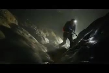 Ông Trần Hùng Huy trong một chuyến thám hiểm Sơn Đoòng