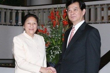 Thủ tướng Nguyễn Tấn Dũng tiếp Chủ tịch QH Lào