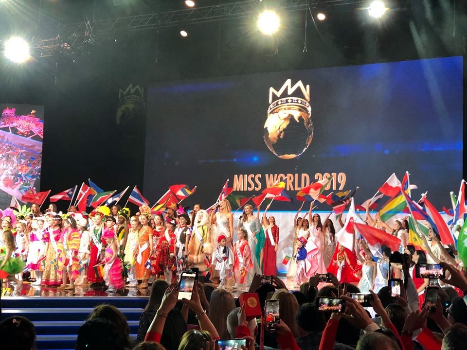 Hoa hậu Thế giới 2019 là người đẹp Jamaica, Lương Thuỳ Linh dừng chân ở top 12 - 12 Hoa hậu Thế giới 2019 là người đẹp Jamaica, Lương Thuỳ Linh dừng chân ở top 12 - 12