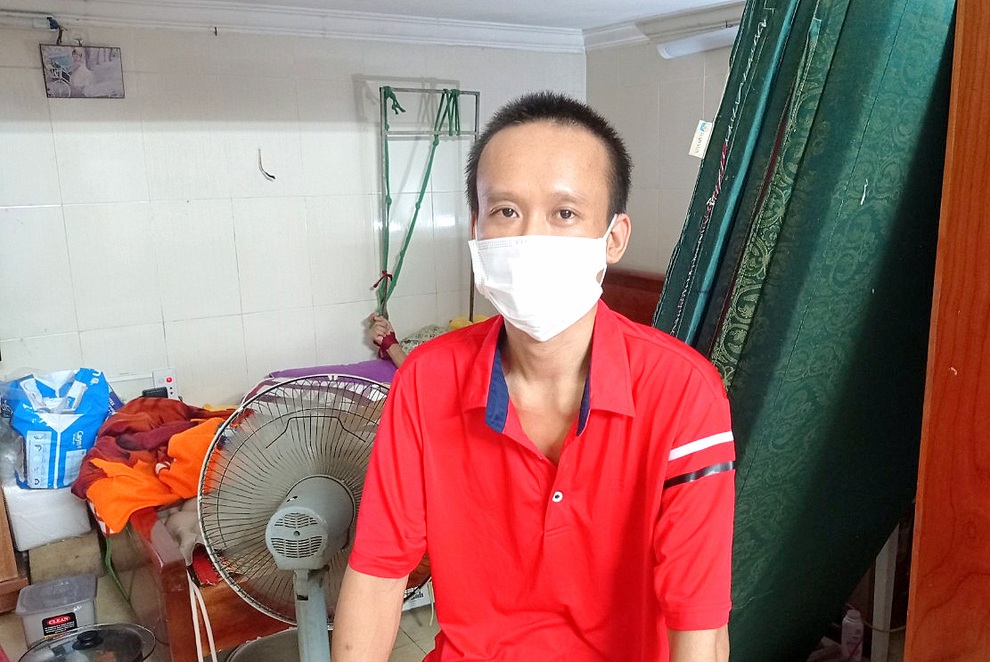 Hà Nội: Nhiều lao động nghèo xúc động vì không bị bỏ lại phía sau - 2 Hà Nội: Nhiều lao động nghèo xúc động vì không bị bỏ lại phía sau - 2