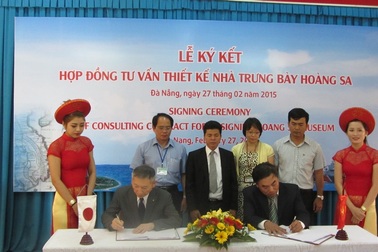 Ký kết hợp đồng tư vấn thiết kế xây Nhà trưng bày Hoàng Sa