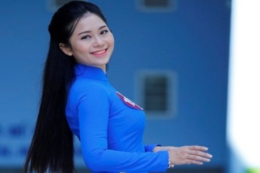 Nữ sinh Đà Nẵng khoe tài sắc tại vòng sơ khảo VMU 2015