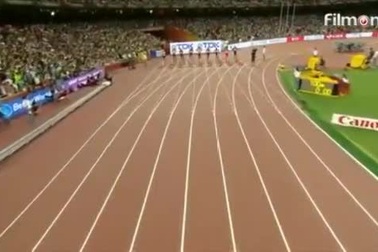 Usain Bolt vô địch 100m ở giải điền kinh thế giới đầy nghẹt thở