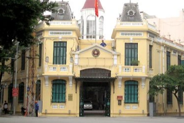 Hà Nội: Cán bộ Công an quận Hoàn Kiếm bị đâm gần trụ sở tử vong