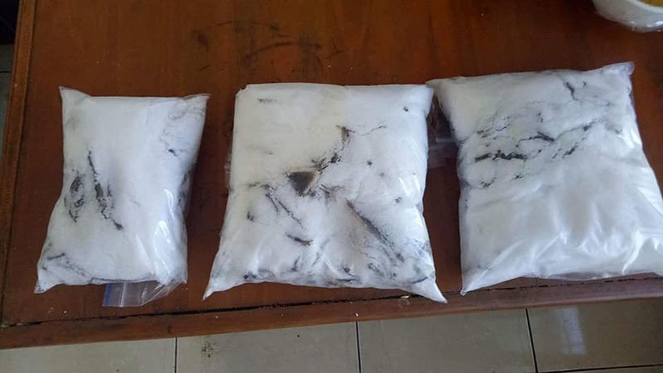 Loại côn trùng giống gián bán 3,5 triệu đồng/kg, nhà giàu mua về hưởng thơm - 3 Loại côn trùng giống gián bán 3,5 triệu đồng/kg, nhà giàu mua về hưởng thơm - 3