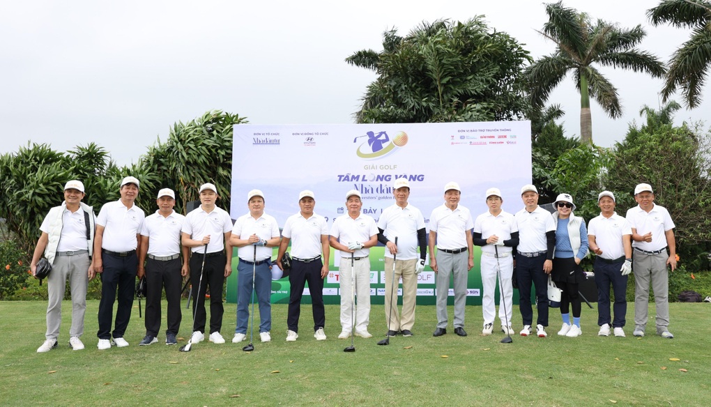 Giải golf Tấm lòng vàng nhà đầu tư kêu gọi được 650 triệu đồng từ thiện - 2 Giải golf Tấm lòng vàng nhà đầu tư kêu gọi được 650 triệu đồng từ thiện - 2