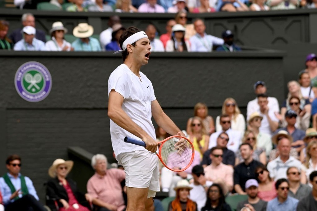 Nadal vào bán kết Wimbledon sau hơn 4 giờ thi đấu - 2 Nadal vào bán kết Wimbledon sau hơn 4 giờ thi đấu - 2