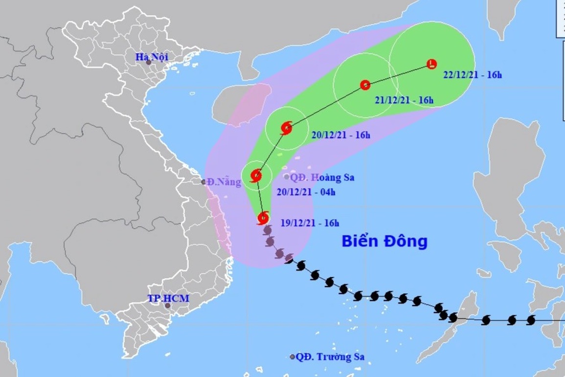 Bão số 9 kết hợp không khí lạnh gây gió mạnh, mưa lớn trên đất liền - 1 Bão số 9 kết hợp không khí lạnh gây gió mạnh, mưa lớn trên đất liền - 1