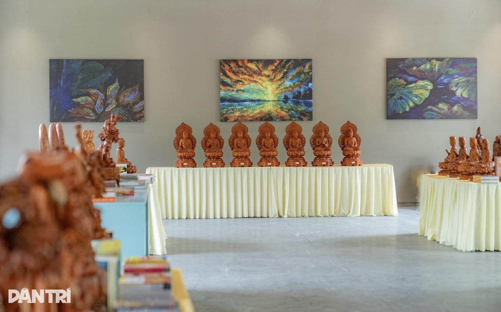 Ngọa Vân Yên Tử trang nghiêm tổ chức tuần lễ Phật Đản - 1 Ngọa Vân Yên Tử trang nghiêm tổ chức tuần lễ Phật Đản - 1