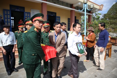 Xúc động đưa liệt sĩ hồi hương sau gần 50 năm nằm lại chiến trường