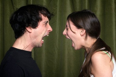 Chê vợ “dốt như bò”