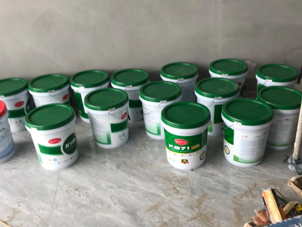 Hưng Yên: Tiêu thụ 35 thùng sơn Kova nghi là giả, 2 đối tượng bị khởi tố! - 1 Hưng Yên: Tiêu thụ 35 thùng sơn Kova nghi là giả, 2 đối tượng bị khởi tố! - 1