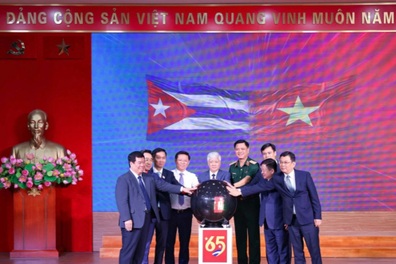Nghĩa tình Việt Nam - Cuba