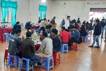 Người lao động nghèo, sinh viên xa nhà ấm lòng với "Quán cơm 5000"