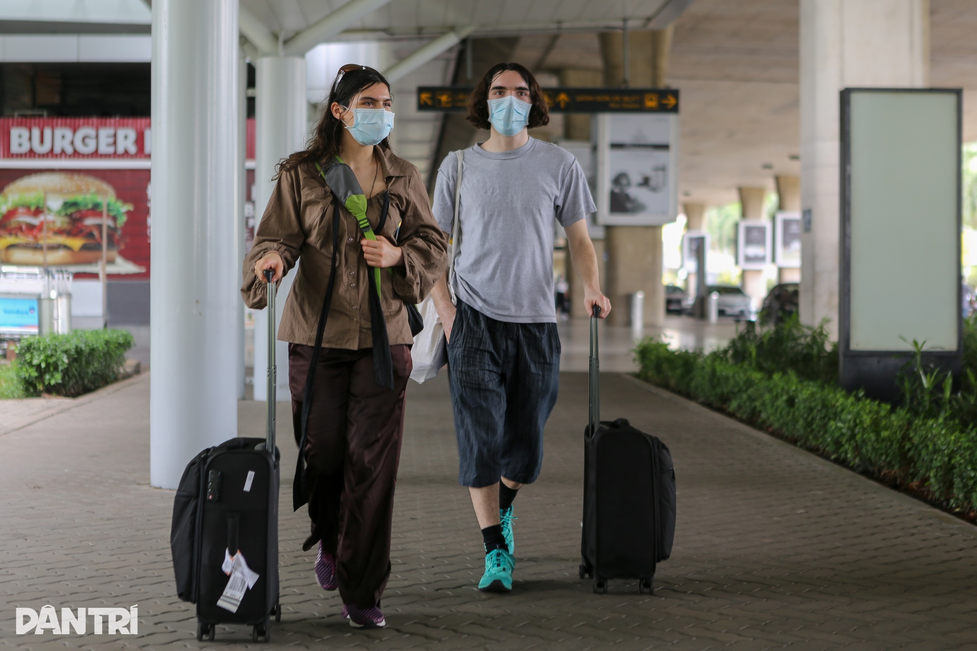 Nhà ga quốc tế sân bay Tân Sơn Nhất nhếch nhác không tưởng - 12 Nhà ga quốc tế sân bay Tân Sơn Nhất nhếch nhác không tưởng - 12