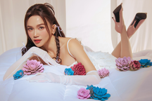 Sĩ Thanh đón tuổi 37: "Tôi còn thiếu một tấm chồng"