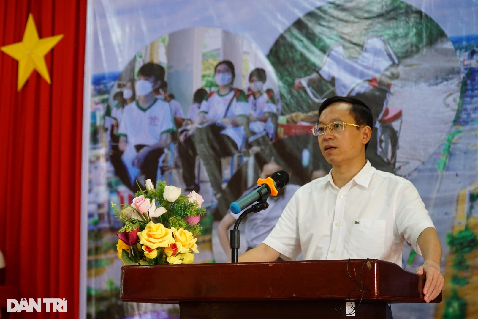 Báo Dân trí tặng 500 thẻ bảo hiểm y tế tới học sinh Hậu Giang - 4 Báo Dân trí tặng 500 thẻ bảo hiểm y tế tới học sinh Hậu Giang - 4