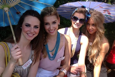 Thí sinh HHTG khám phá Trung Quốc