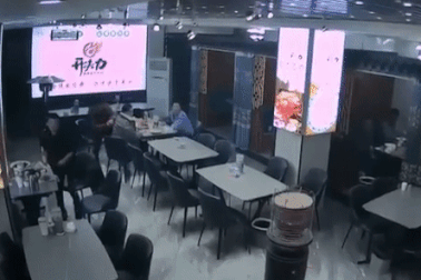 Người Việt kể phút tháo chạy động đất giữa tiết trời -10 độ C ở Trung Quốc