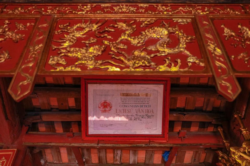 Nhà cổ gỗ lim chứa toàn “báu vật” độc nhất của dòng họ nức tiếng Hà Thành - 17 Nhà cổ gỗ lim chứa toàn “báu vật” độc nhất của dòng họ nức tiếng Hà Thành - 17