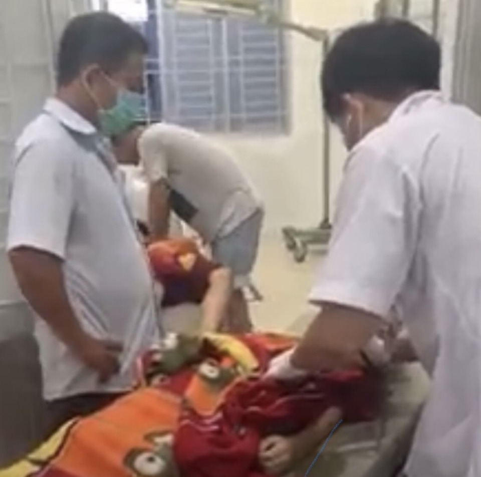 Hai anh em họ chết đuối ở hồ Trị An - 1