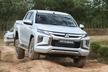 Mitsubishi Triton 2019 sẽ có giá từ 730 triệu đồng?