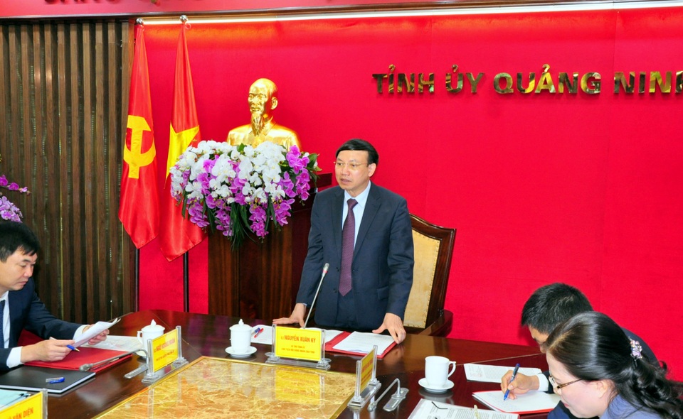 Bí thư Quảng Ninh ra tối hậu thư trong nỗ lực phòng chống vi rút Corona - 2 Bí thư Quảng Ninh ra tối hậu thư trong nỗ lực phòng chống vi rút Corona - 2