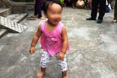 Người mẹ bỏ rơi con gái ở chùa để… “đi lấy chồng”