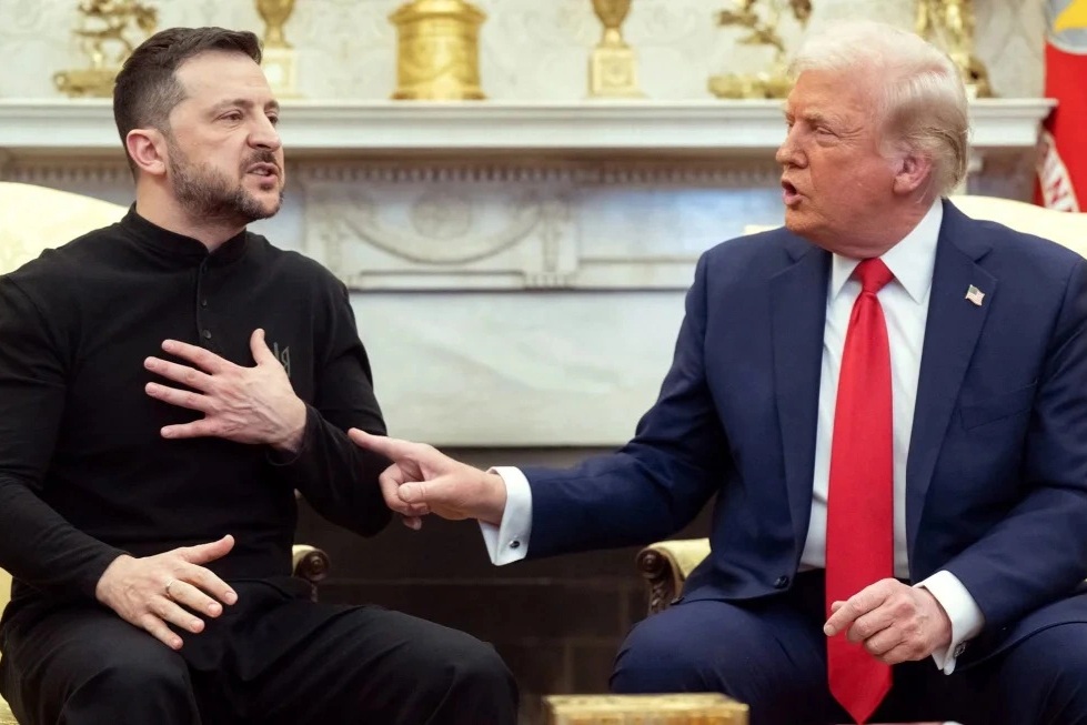 Ông Trump lần đầu nói về màn tranh cãi nảy lửa với ông Zelensky ở Nhà Trắng - 1