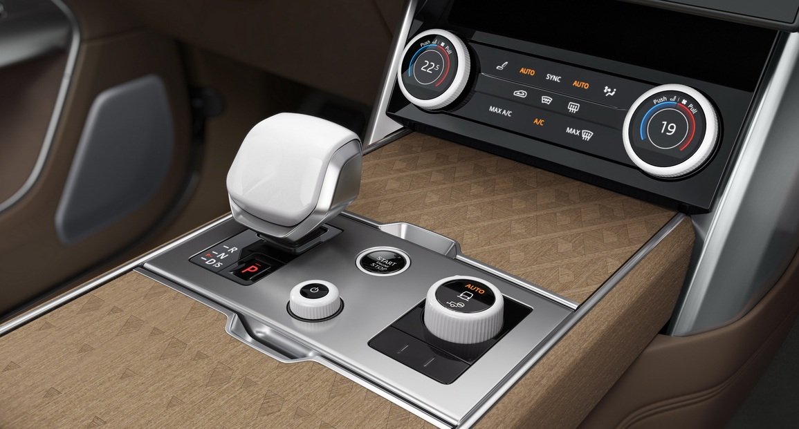 Range Rover SV đẩy sự xa xỉ lên tầm cao mới - 2 Range Rover SV đẩy sự xa xỉ lên tầm cao mới - 2