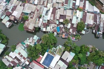 Rửa sạch kênh rạch ô nhiễm ở TPHCM bằng cách nào?