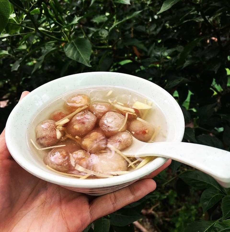 Lạ miệng chè heo quay độc nhất vô nhị ở Huế, thách thức tín đồ ẩm thực - 5 Lạ miệng chè heo quay độc nhất vô nhị ở Huế, thách thức tín đồ ẩm thực - 5