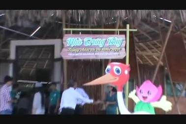 Nhà trưng bày trứng chim và cá nước ngọt ở Vườn Quốc gia Tràm Chim