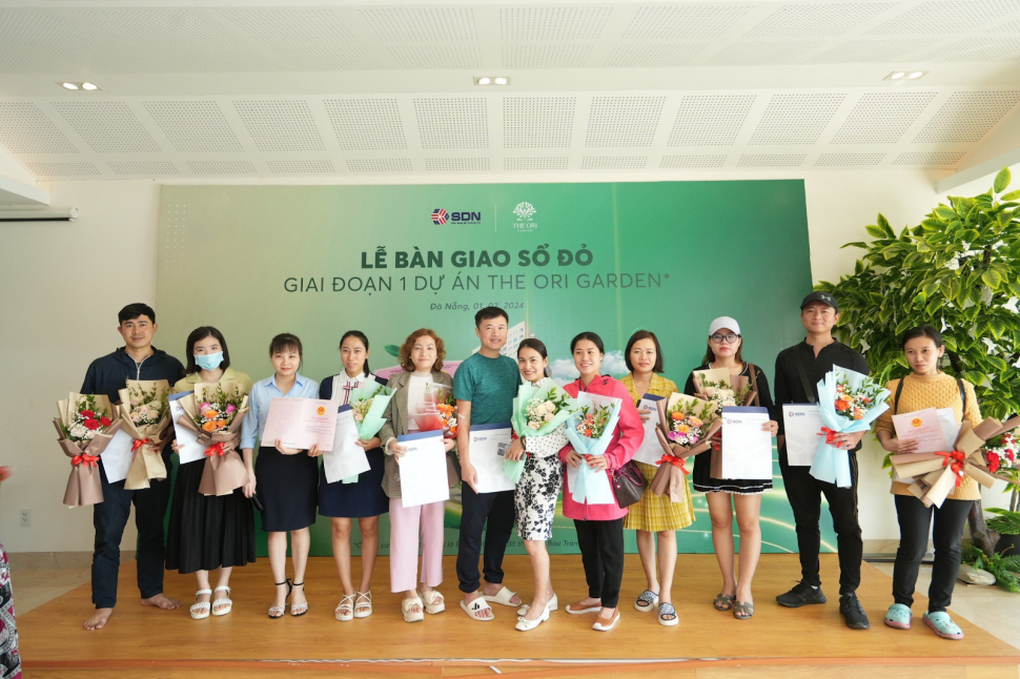 Cư dân The Ori Garden chính thức nhận bàn giao sổ hồng - 1